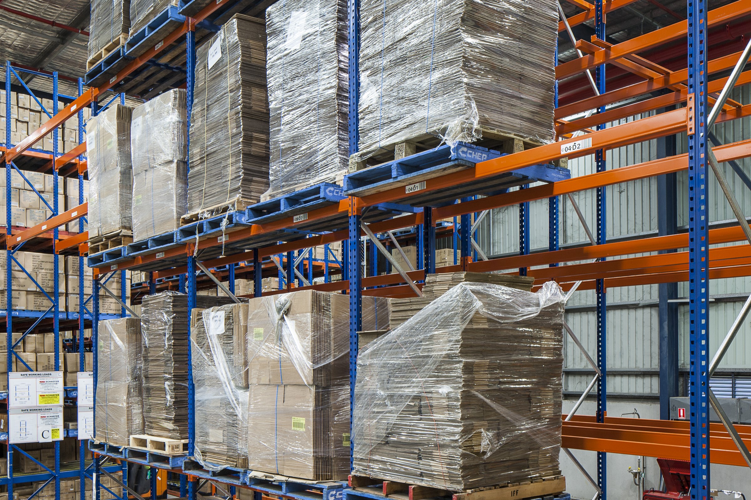 How to determine the load capacity of a pallet rack
